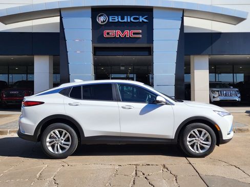 New 2026 Buick Envista Preferred w/ Convenience I Package image 3