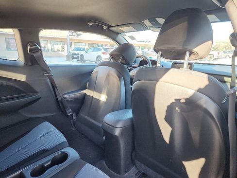 Used 2019 Hyundai Veloster 2.0 image 27