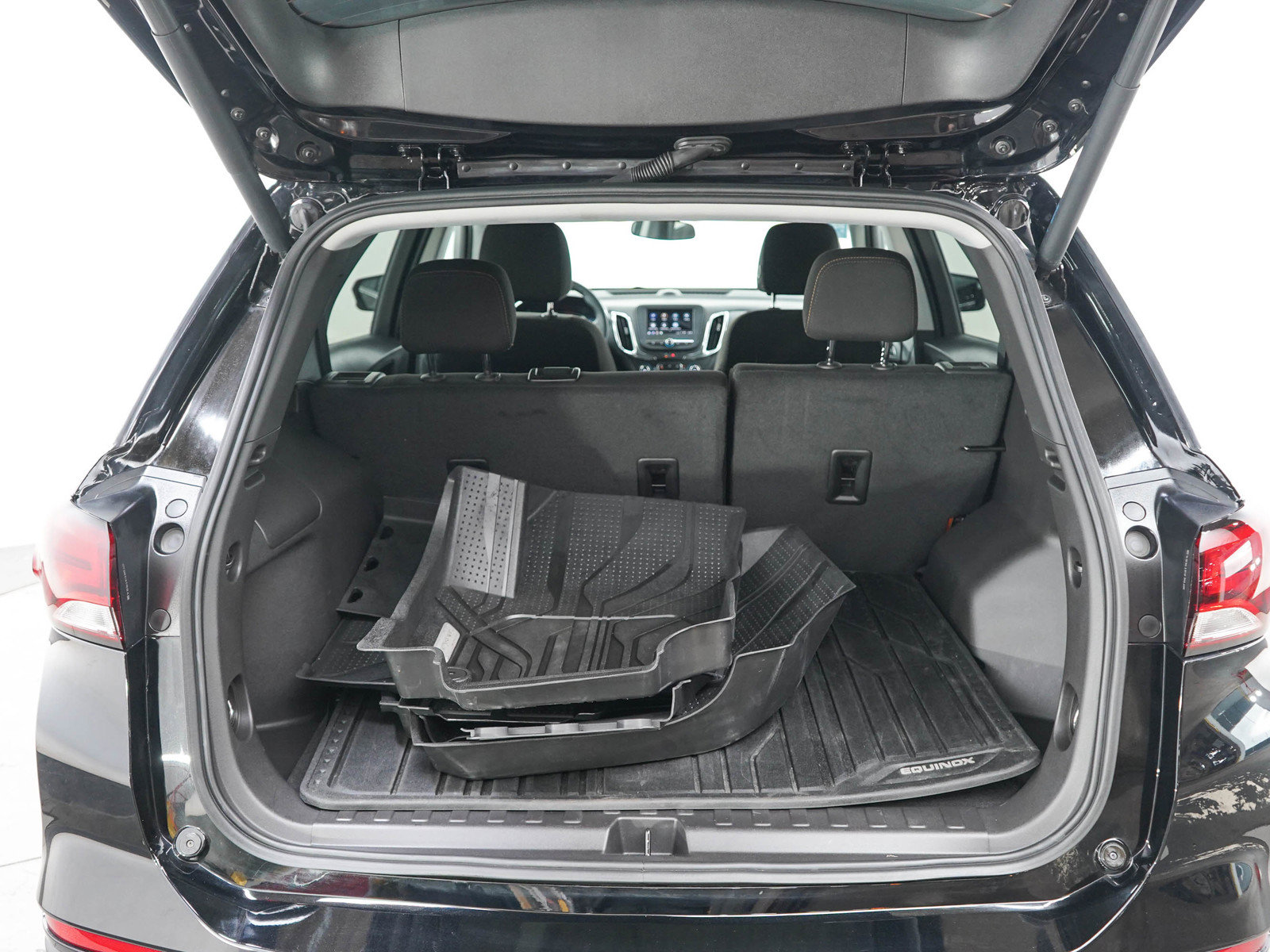 Used 2024 Chevrolet Equinox LT w/ LPO, Floor Liner Package AWD/4WD image 16
