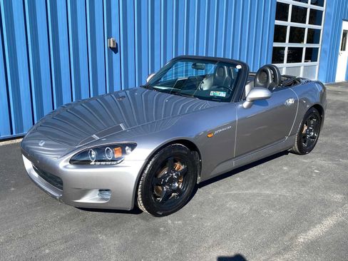 Used 2000 Honda S2000 image 2