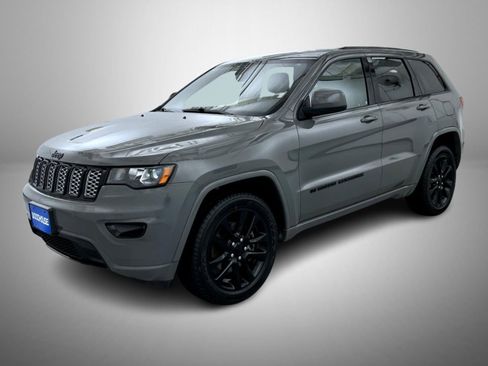 Used 2022 Jeep Grand Cherokee Laredo X AWD/4WD image 1