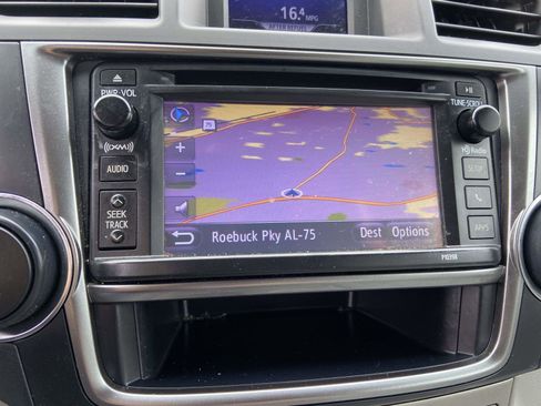 Used 2013 Toyota Highlander SE image 21