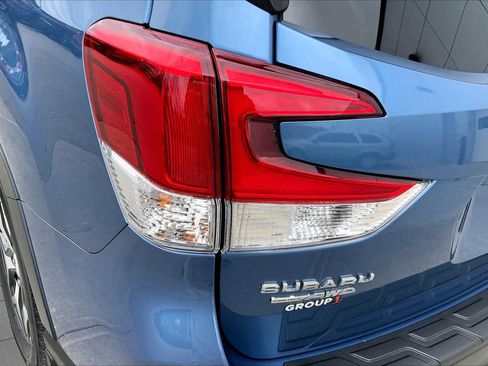 Certified 2023 Subaru Forester Premium AWD/4WD image 28