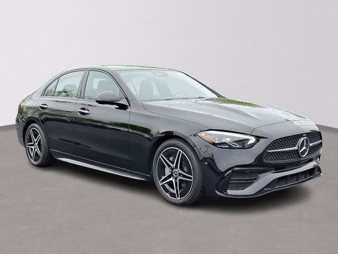 Used 2026 Mercedes-Benz C 300 4MATIC Sedan image 3