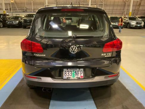 Used 2015 Volkswagen Tiguan S AWD/4WD image 2