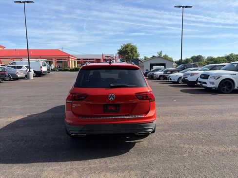 Used 2019 Volkswagen Tiguan SE FWD image 4