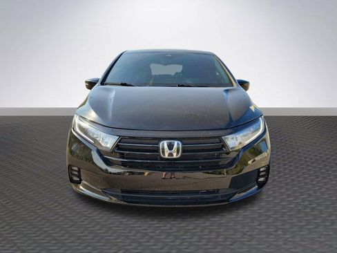 Used 2023 Honda Odyssey Sport image 2