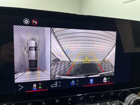 New 2026 GMC Canyon Denali image 10