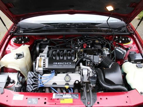 Used 1995 Buick Regal Custom image 17