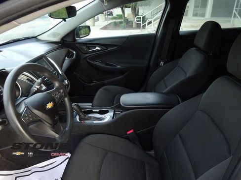 Used 2018 Chevrolet Malibu LS image 13
