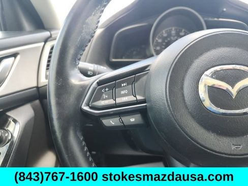Used 2017 MAZDA MAZDA3 Touring FWD image 3
