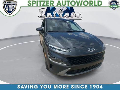 Used 2022 Hyundai Kona SE FWD image 2