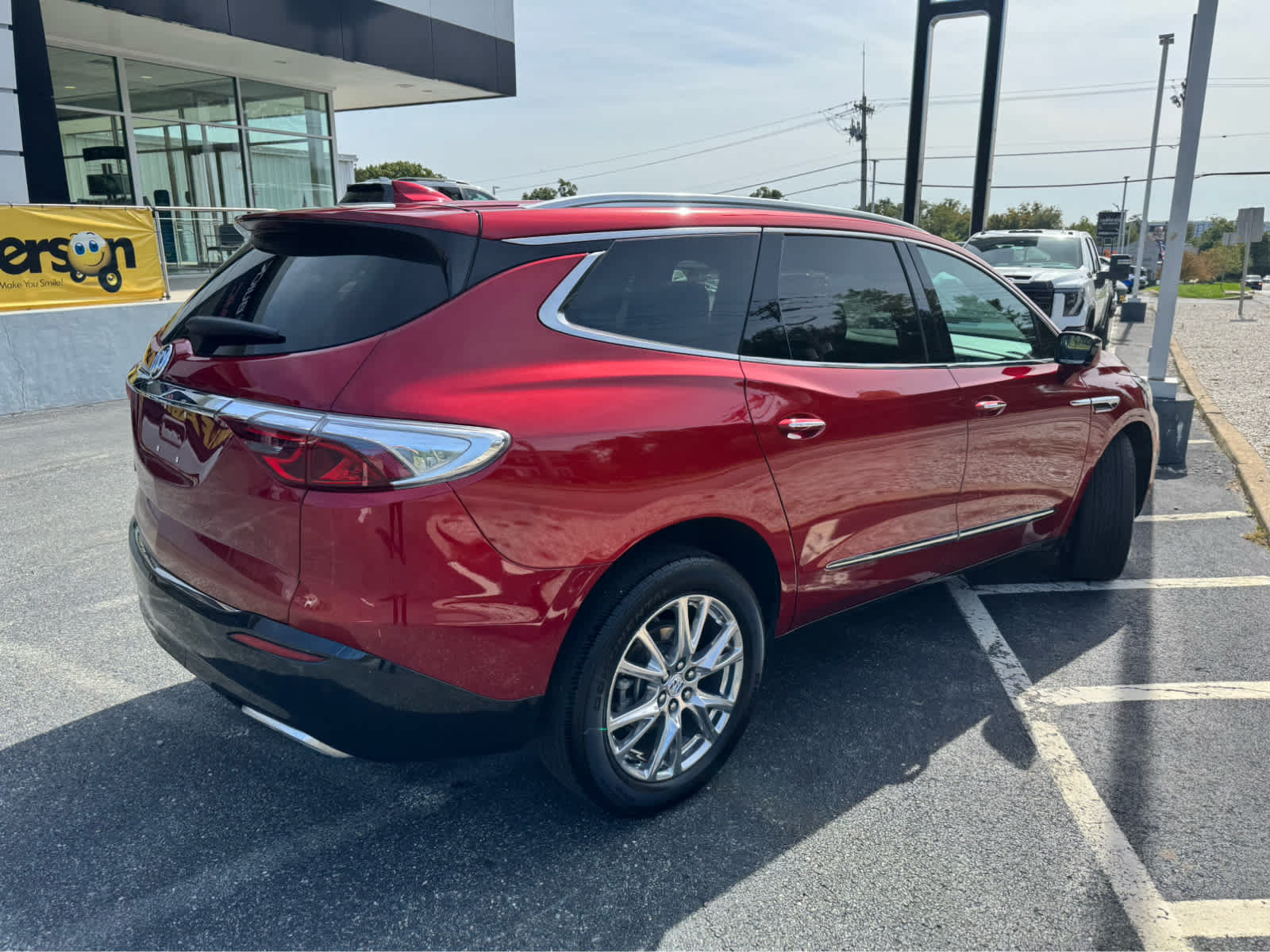 Used 2023 Buick Enclave Essence w/ Experience Buick Package AWD/4WD image 7