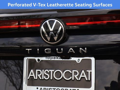New 2026 Volkswagen Tiguan SE AWD/4WD image 17
