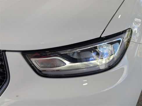 New 2026 Chrysler Pacifica Select image 10