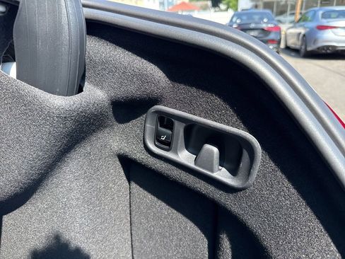 New 2025 Mercedes-Benz C 300 4MATIC Sedan image 29