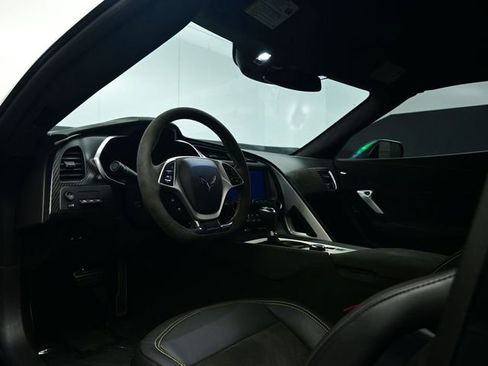 Used 2016 Chevrolet Corvette Z06 w/ C7.r Special Edition image 12