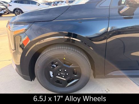 New 2026 Kia Carnival LXS image 8