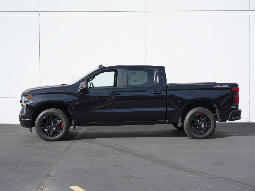 Used 2024 Chevrolet Silverado 1500 RST w/ Redline Edition AWD/4WD image 7