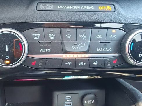 Used 2022 Ford Escape SEL w/ SEL Stealth AWD Package image 20