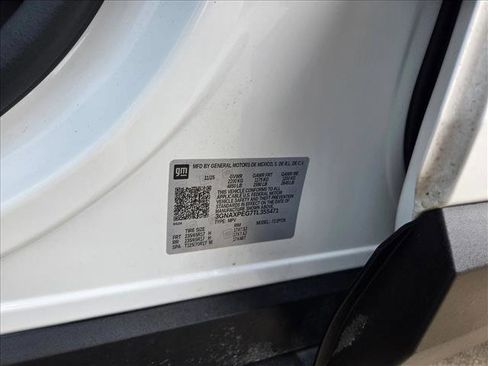 Used 2026 Chevrolet Equinox LT AWD/4WD image 28