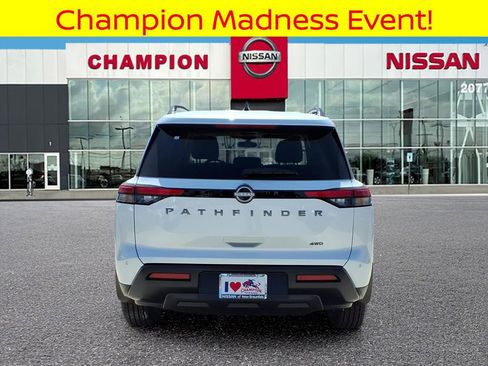 New 2026 Nissan Pathfinder SV image 6