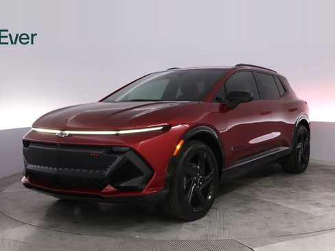 Used 2024 Chevrolet Equinox EV RS image 2