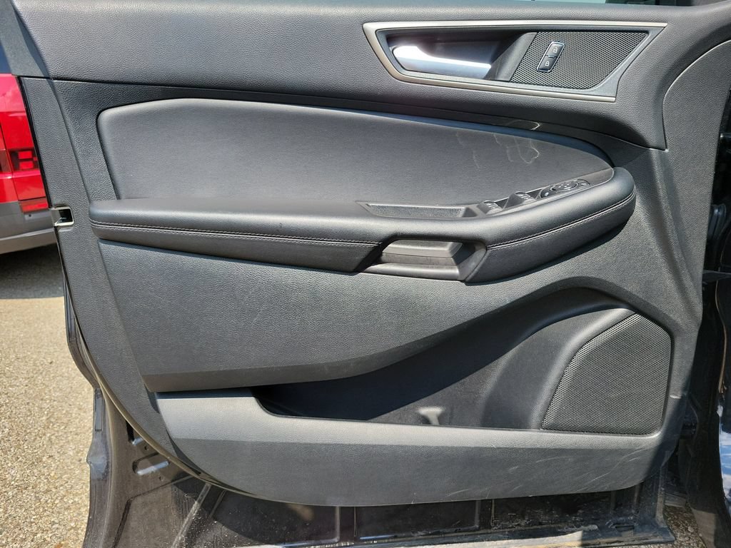 Used 2024 Ford Edge SEL AWD/4WD image 19