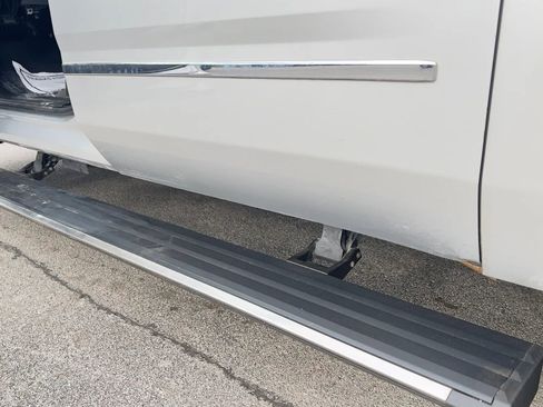 Used 2020 GMC Yukon XL Denali w/ Open Road Package image 18