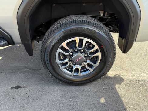 New 2026 GMC Sierra 2500 SLT w/ Max Trailering Package image 10