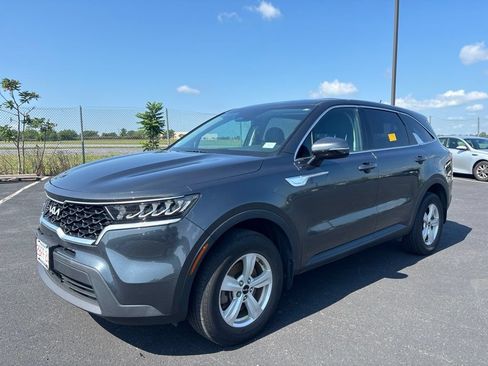Certified 2023 Kia Sorento LX AWD/4WD image 5