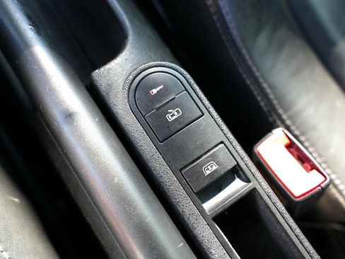 Used 2003 Audi TT 1.8T image 39