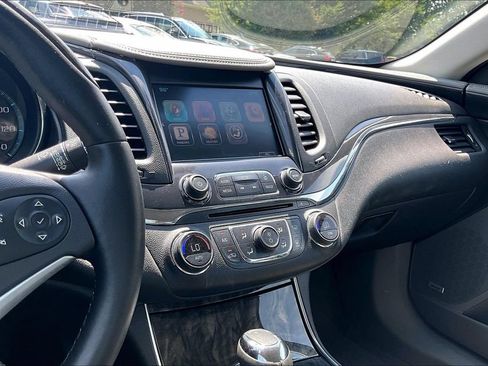 Used 2014 Chevrolet Impala LTZ FWD image 13