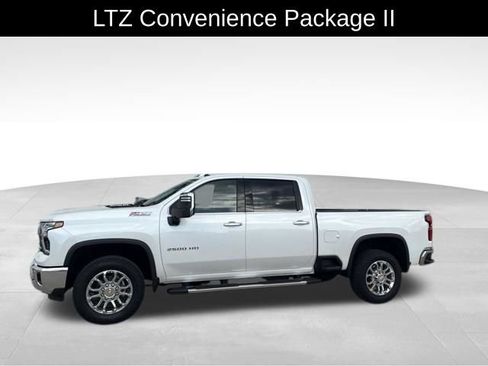 Used 2024 Chevrolet Silverado 2500 LTZ w/ LTZ Premium Package AWD/4WD image 5