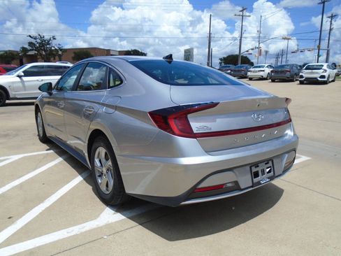 Used 2021 Hyundai Sonata SE FWD image 5