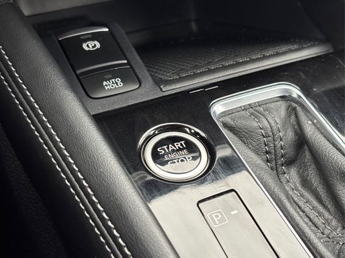 Used 2023 Nissan Kicks SR w/ SR Premium Package image 27