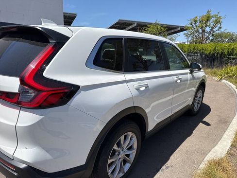 Used 2023 Honda CR-V EX image 6