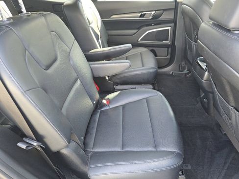 Used 2022 Kia Telluride S image 20
