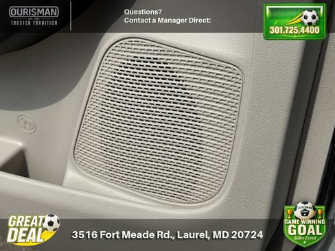 Used 2023 Chrysler Pacifica Touring-L FWD image 29