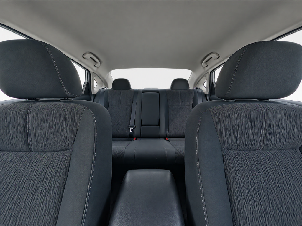 Used 2015 Nissan Sentra SV FWD image 17