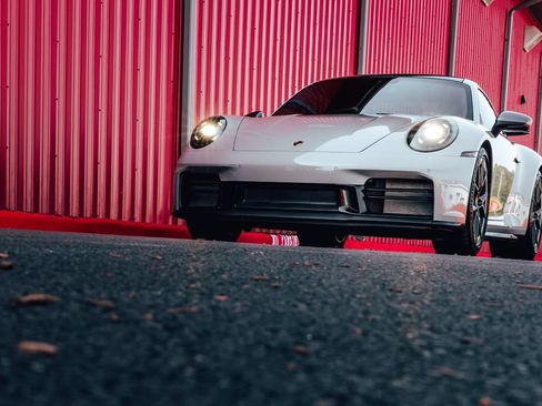 Used 2026 Porsche 911 Carrera T RWD image 65