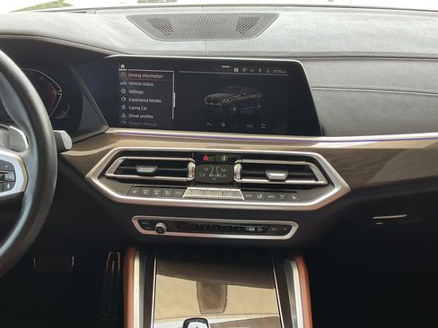 Used 2022 BMW X6 xDrive40i w/ M Sport Package AWD/4WD image 15