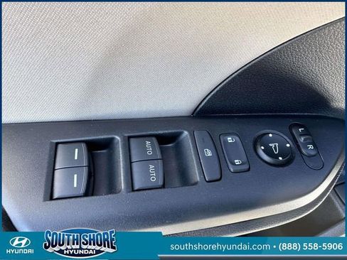 Used 2020 Honda Civic EX image 17