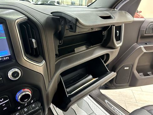 Used 2021 GMC Sierra 1500 Denali w/ Denali Ultimate Package image 33