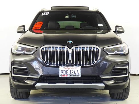 Used 2023 BMW X5 xDrive40i w/ Parking Assistance Package AWD/4WD image 3