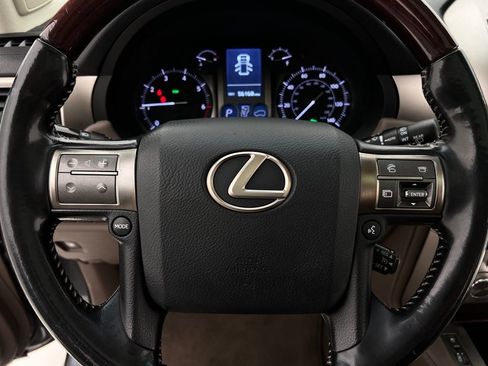 Used 2018 Lexus GX 460 image 14