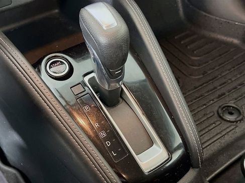 Used 2020 Nissan Kicks SV image 17