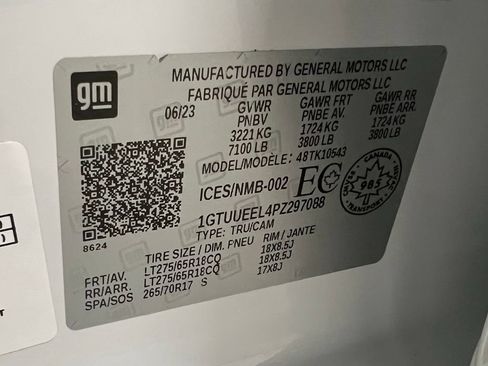 Used 2023 GMC Sierra 1500 AT4 w/ Technology Package AWD/4WD image 69