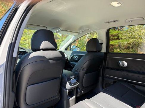 New 2026 Hyundai Ioniq 9 SEL image 27