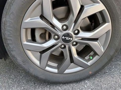 Certified 2024 Kia Seltos S AWD/4WD image 29